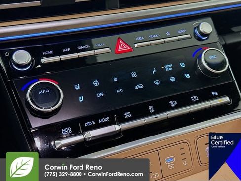 Used 2025 Hyundai Santa Fe Limited AWD/4WD image 20