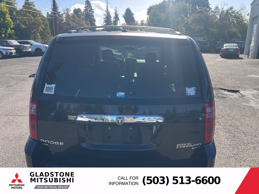 Used 2010 Dodge Grand Caravan SXT FWD image 7