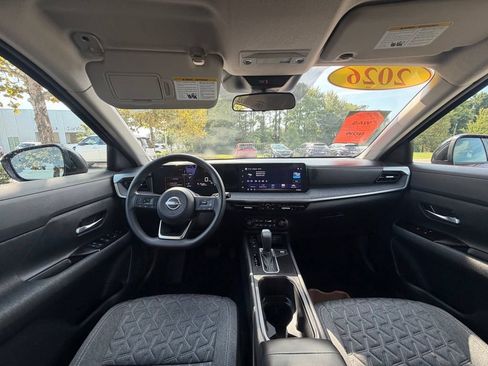 Used 2026 Nissan Kicks SV w/ Cold Weather Package FWD image 24