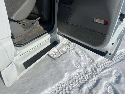 Used 1996 GMC Suburban 2500 image 15