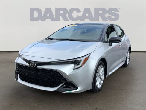 Used 2025 Toyota Corolla SE FWD image 8