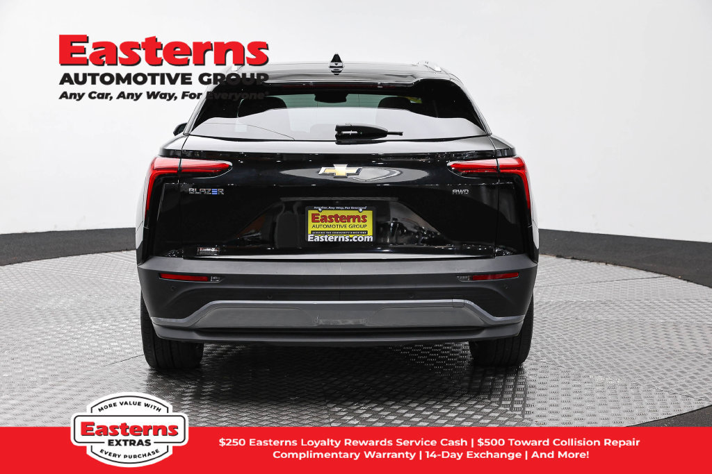 Used 2024 Chevrolet Blazer EV LT AWD/4WD image 7