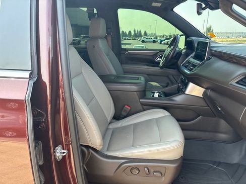 Used 2022 Chevrolet Tahoe LT w/ Luxury Package AWD/4WD image 23