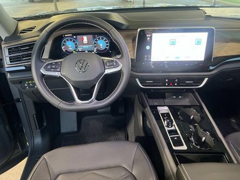 New 2026 Volkswagen Atlas SE FWD image 22