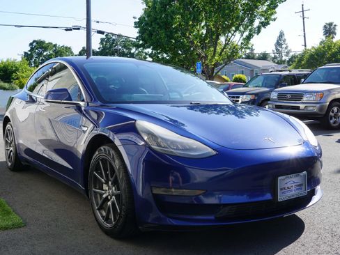 Used 2019 Tesla Model 3 Standard Range Plus RWD image 7