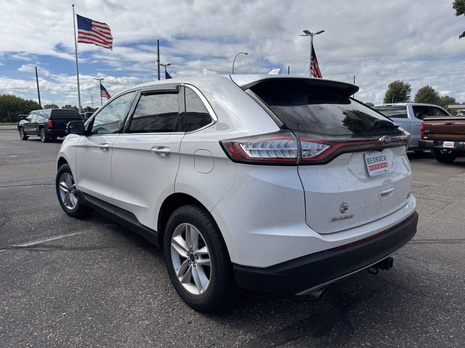 Used 2018 Ford Edge SEL w/ Equipment Group 201A AWD/4WD image 2