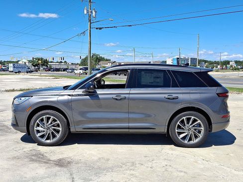 New 2025 Lincoln Corsair Grand Touring image 6