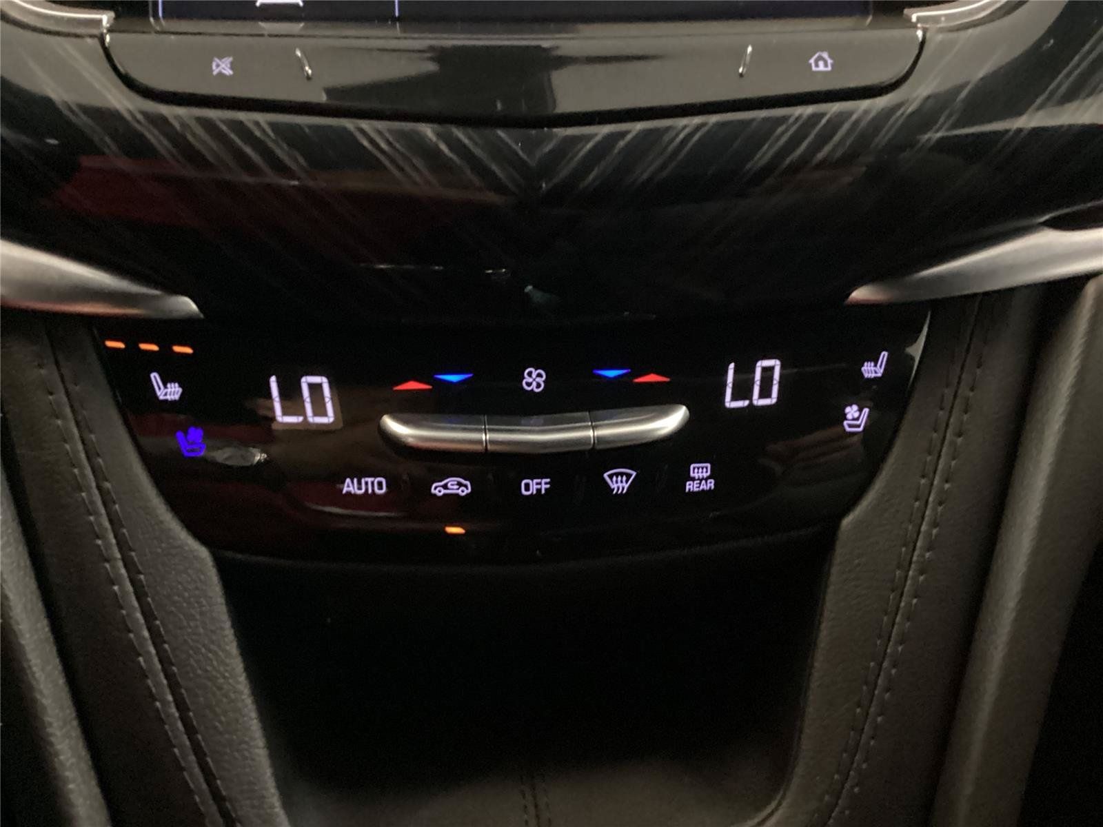 Used 2024 Cadillac XT6 Premium Luxury AWD/4WD image 18