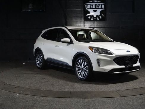 Used 2020 Ford Escape Titanium AWD/4WD image 8