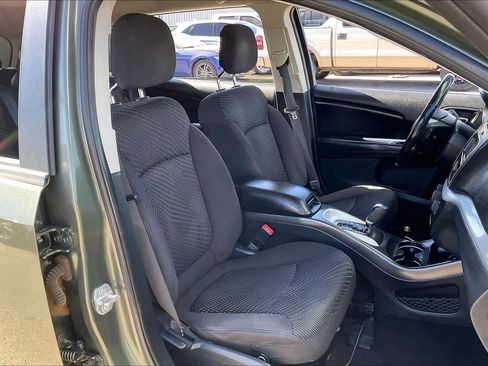 Used 2016 Dodge Journey SXT image 8