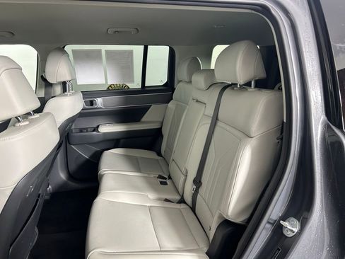 Used 2025 Hyundai Santa Fe SEL image 17