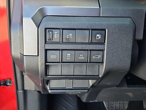 Used 2025 Toyota 4Runner TRD Off-Road Premium AWD/4WD image 18