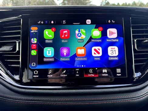 Used 2021 Dodge Durango R/T w/ Technology Group image 4