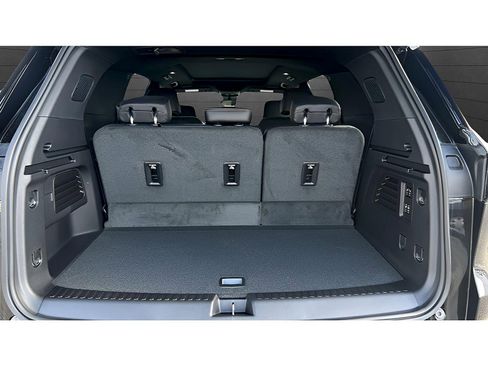 New 2026 Chevrolet Traverse High Country FWD image 31