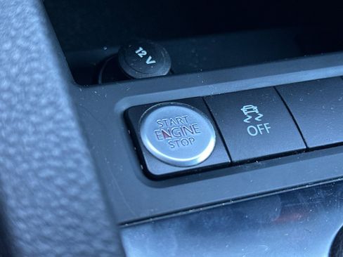 Used 2013 Volkswagen Jetta GLI image 34