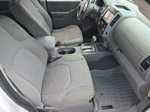 Used 2019 Nissan Frontier SV w/ Value Truck Package AWD/4WD image 17