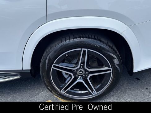 Used 2024 Mercedes-Benz GLS 450 4MATIC image 13