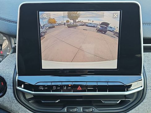 New 2026 Jeep Compass Latitude image 20