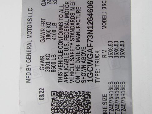 Used 2022 Chevrolet Express 2500 w/ Driver Convenience Package image 9