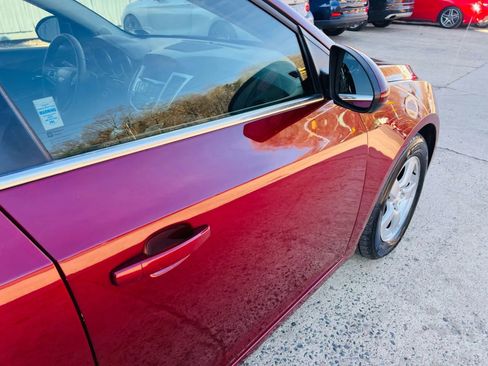 Used 2016 Chevrolet Cruze LT image 6