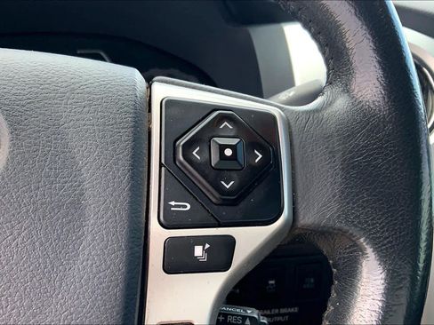 Used 2019 Toyota Tundra Limited w/ Limited Premium Package AWD/4WD image 25
