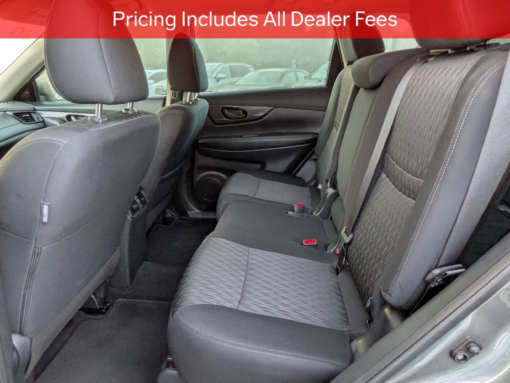 Used 2020 Nissan Rogue S FWD image 14
