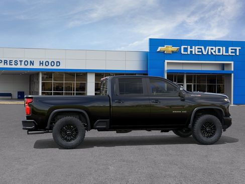 New 2026 Chevrolet Silverado 2500 ZR2 AWD/4WD image 5