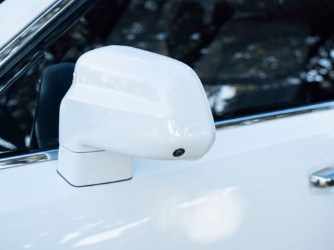 Certified 2021 Rolls-Royce Cullinan image 13