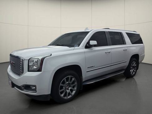 Used 2016 GMC Yukon XL Denali w/ Open Road Package AWD/4WD image 2