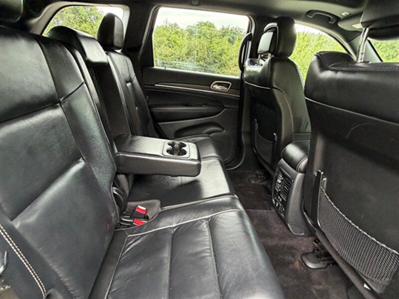 Used 2017 Jeep Grand Cherokee Limited AWD/4WD image 18