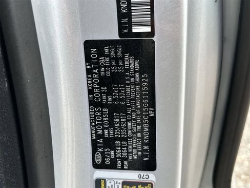 Used 2016 Kia Sedona LX image 20