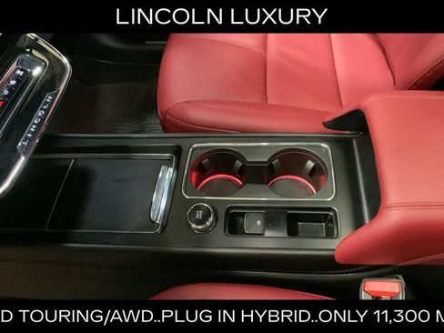 Used 2025 Lincoln Corsair Grand Touring w/ Towing Package AWD/4WD image 41