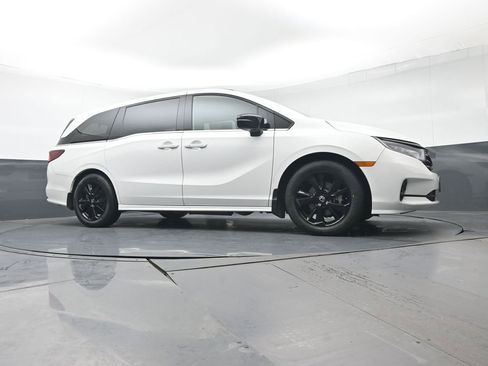Certified 2023 Honda Odyssey Sport image 41
