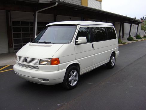 Used 2001 Volkswagen Eurovan FWD image 4