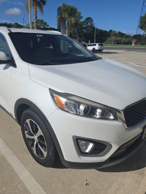 Used 2016 Kia Sorento EX w/ EX Premium Package AWD/4WD image 2