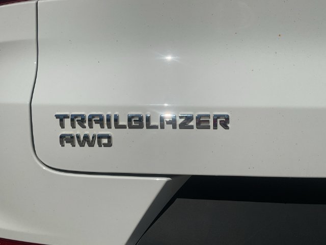 Certified 2022 Chevrolet TrailBlazer LT w/ Convenience Package AWD/4WD image 37