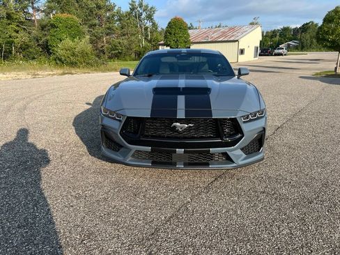 Used 2024 Ford Mustang GT RWD image 2