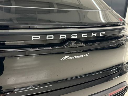 Used 2024 Porsche Macan 4 Electric image 13