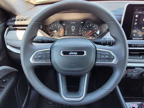Used 2025 Jeep Compass Sport AWD/4WD image 20