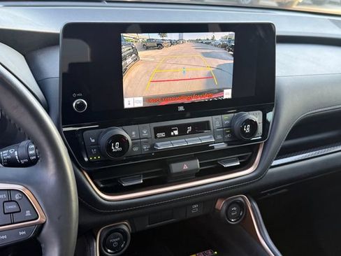 Used 2024 Toyota Grand Highlander AWD Hybrid image 21