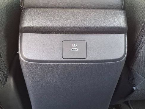 Used 2026 Nissan Sentra SV w/ SV Convenience Package FWD image 17