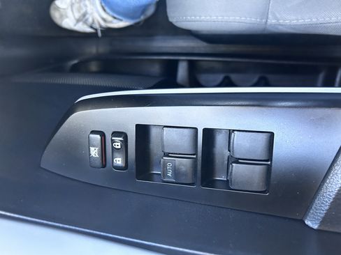 Used 2017 Toyota Tundra SR5 image 15