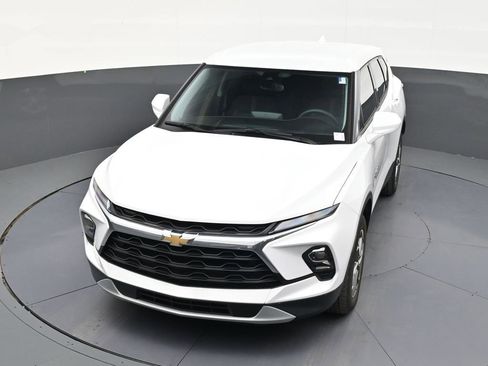 Used 2023 Chevrolet Blazer LT FWD image 19