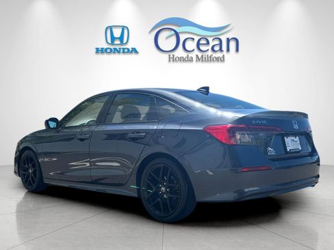 Used 2023 Honda Civic Sport image 5
