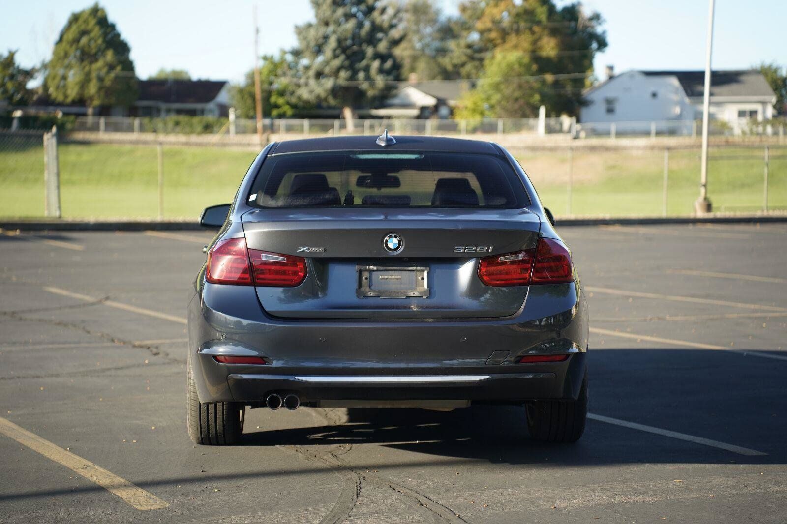 Used 2015 BMW 328i xDrive Sedan AWD/4WD image 4