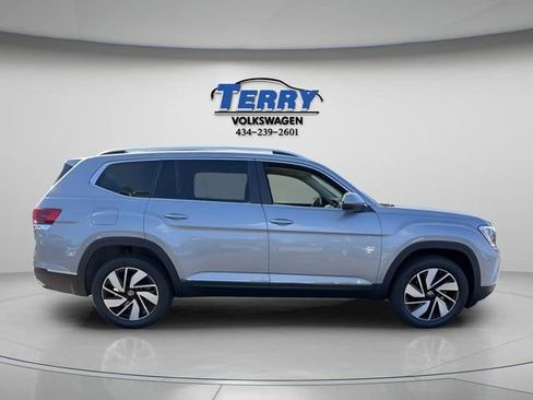 New 2026 Volkswagen Atlas SEL AWD/4WD image 2