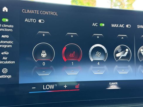 Used 2023 BMW X7 xDrive40i image 20