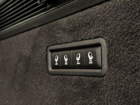 Used 2022 Jeep Grand Wagoneer Series II image 10