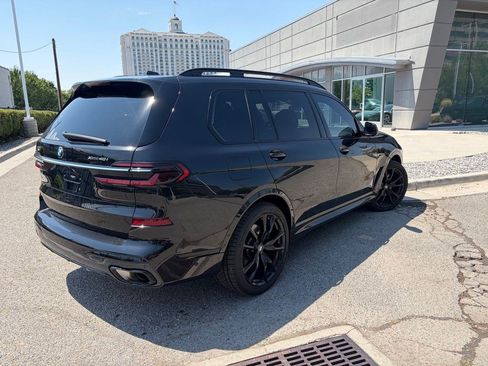 Used 2023 BMW X7 xDrive40i w/ M Sport Package AWD/4WD image 5