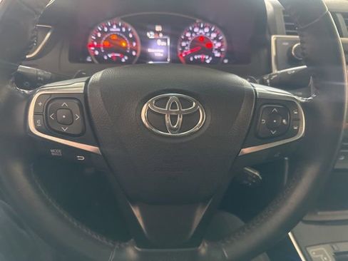 Used 2017 Toyota Camry LE FWD image 19